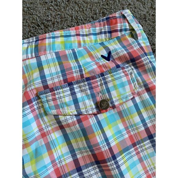 Callaway Plaid Women's Golf Shorts - Picture 5 of 7